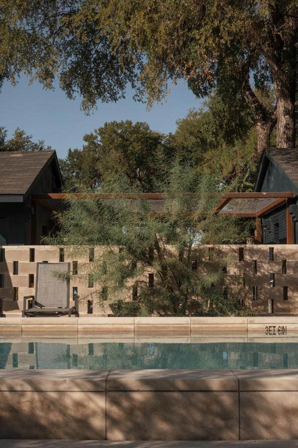 Ranch Motel & Leisure Club San Antonio Bagian luar foto
